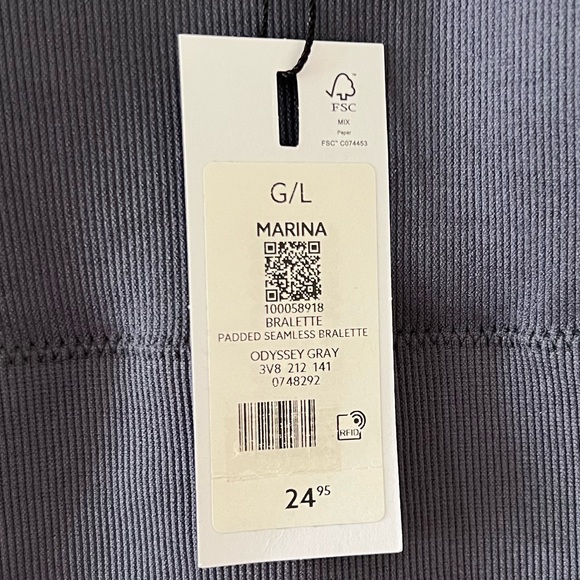 Dynamite tank top with built in bra pads - Picture 3 of 3